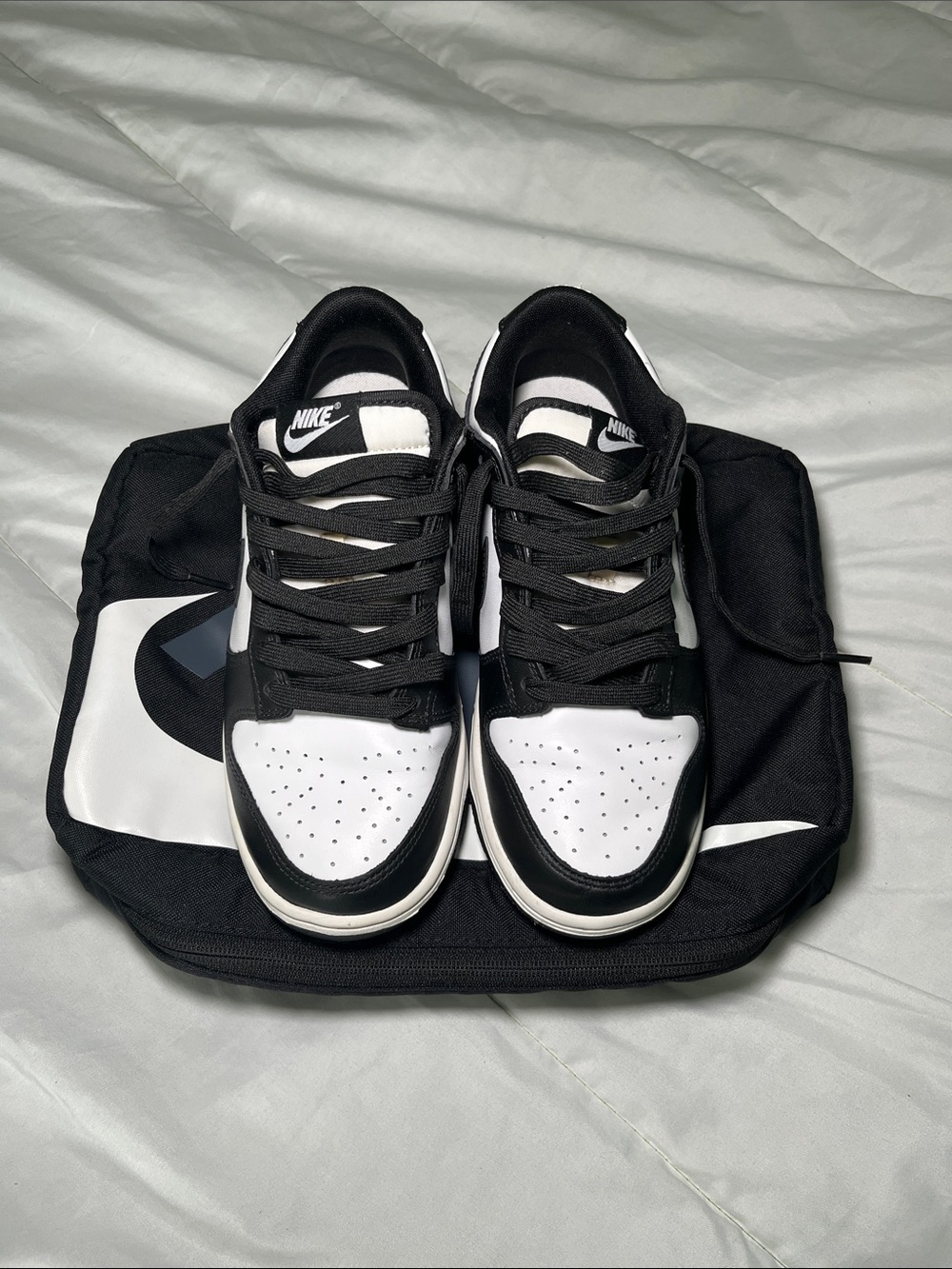 Nike Dunk Low Retro White Black Panda